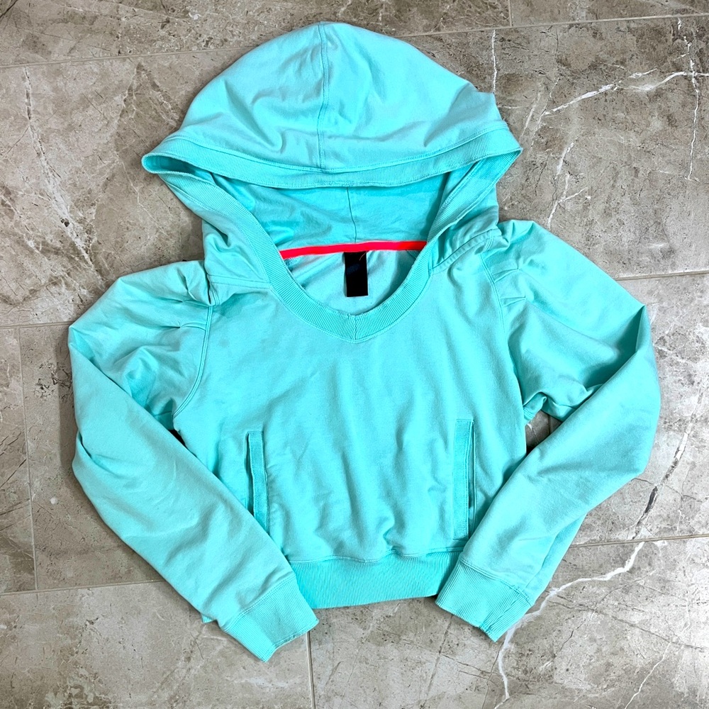 RYU cropped hoodie